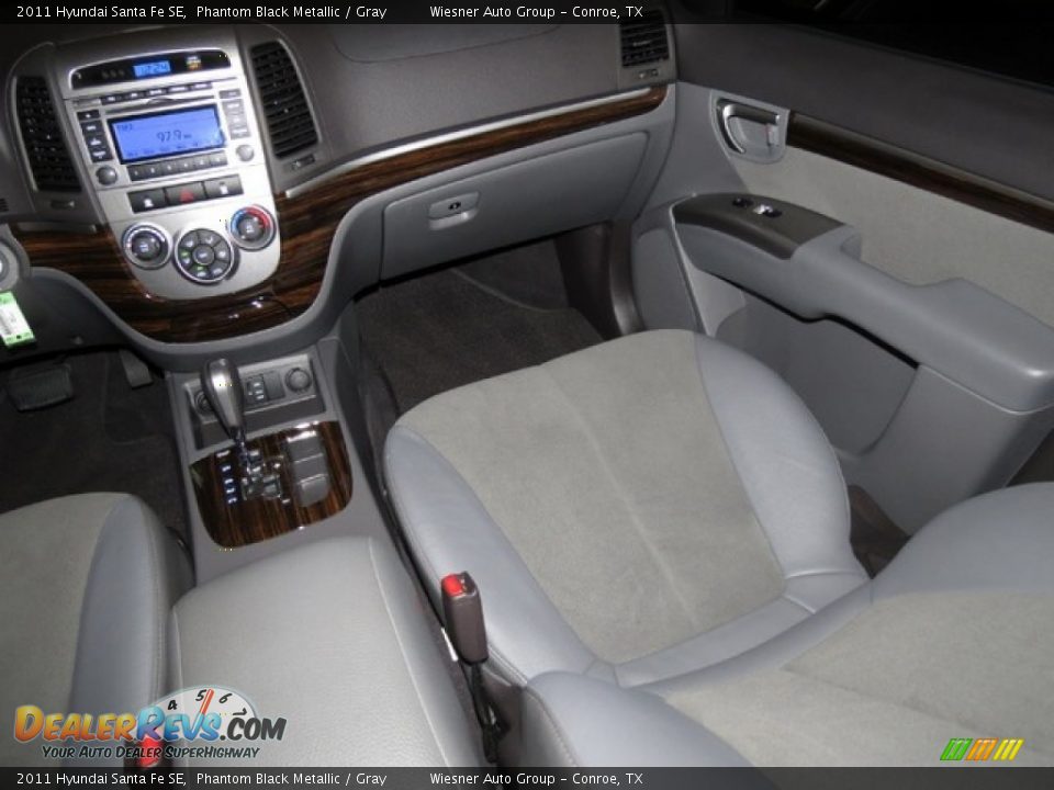 2011 Hyundai Santa Fe SE Phantom Black Metallic / Gray Photo #22