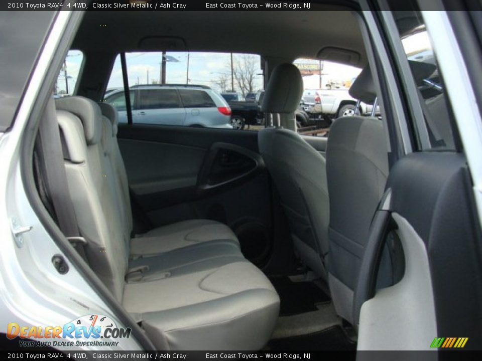 2010 Toyota RAV4 I4 4WD Classic Silver Metallic / Ash Gray Photo #12