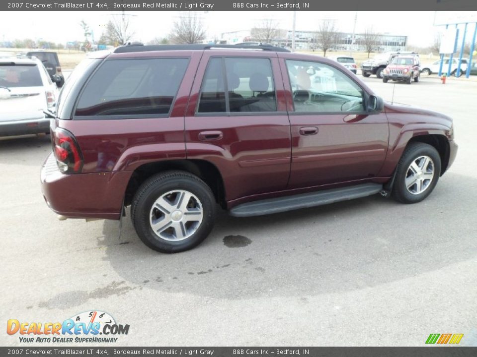 2007 Chevrolet TrailBlazer LT 4x4 Bordeaux Red Metallic / Light Gray Photo #6