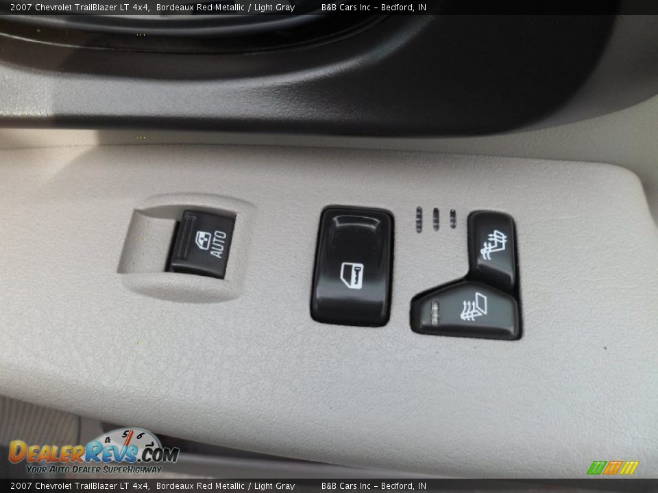 2007 Chevrolet TrailBlazer LT 4x4 Bordeaux Red Metallic / Light Gray Photo #19