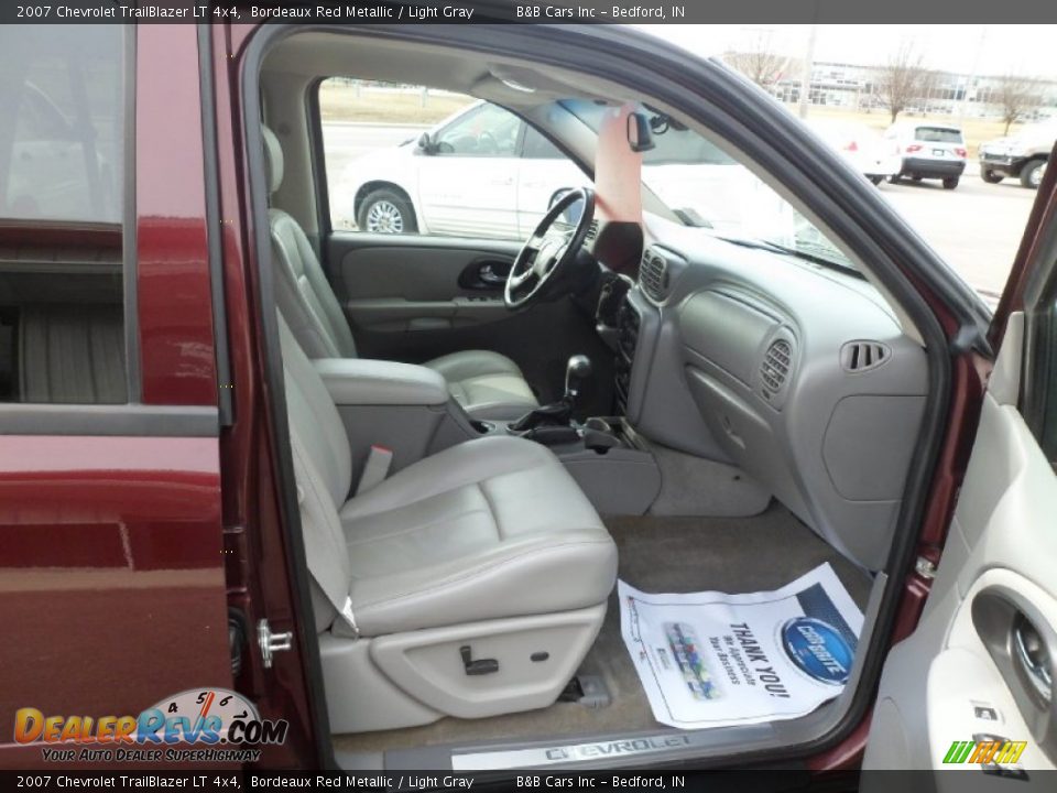2007 Chevrolet TrailBlazer LT 4x4 Bordeaux Red Metallic / Light Gray Photo #21