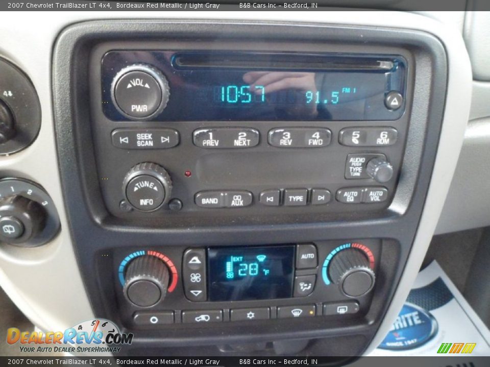 2007 Chevrolet TrailBlazer LT 4x4 Bordeaux Red Metallic / Light Gray Photo #30