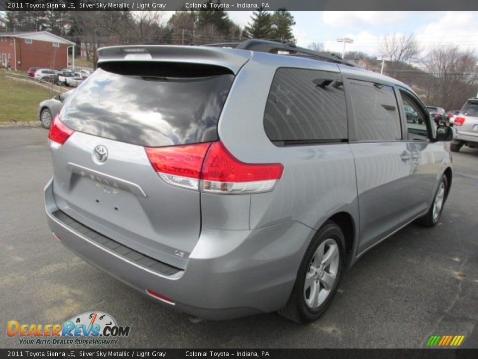 2011 Toyota Sienna LE Silver Sky Metallic / Light Gray Photo #5