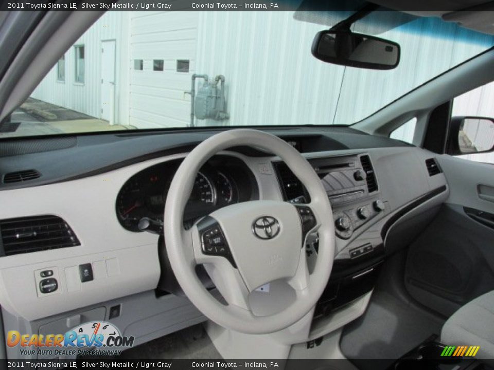 2011 Toyota Sienna LE Silver Sky Metallic / Light Gray Photo #10