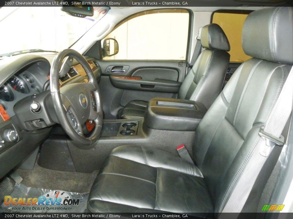 2007 Chevrolet Avalanche LTZ 4WD Silver Birch Metallic / Ebony Photo #9