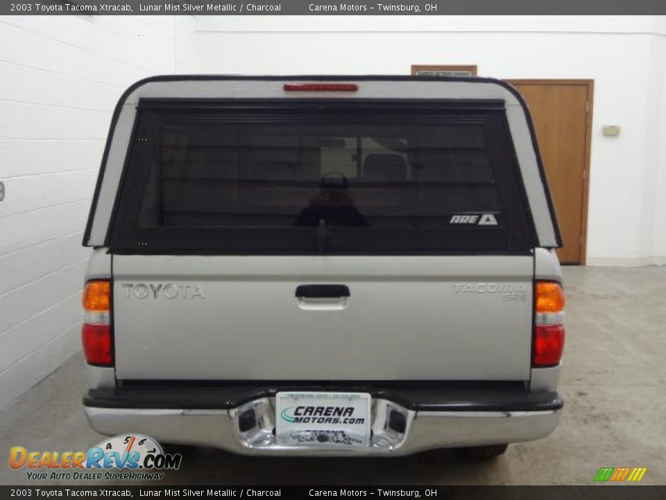 2003 Toyota Tacoma Xtracab Lunar Mist Silver Metallic / Charcoal Photo #10
