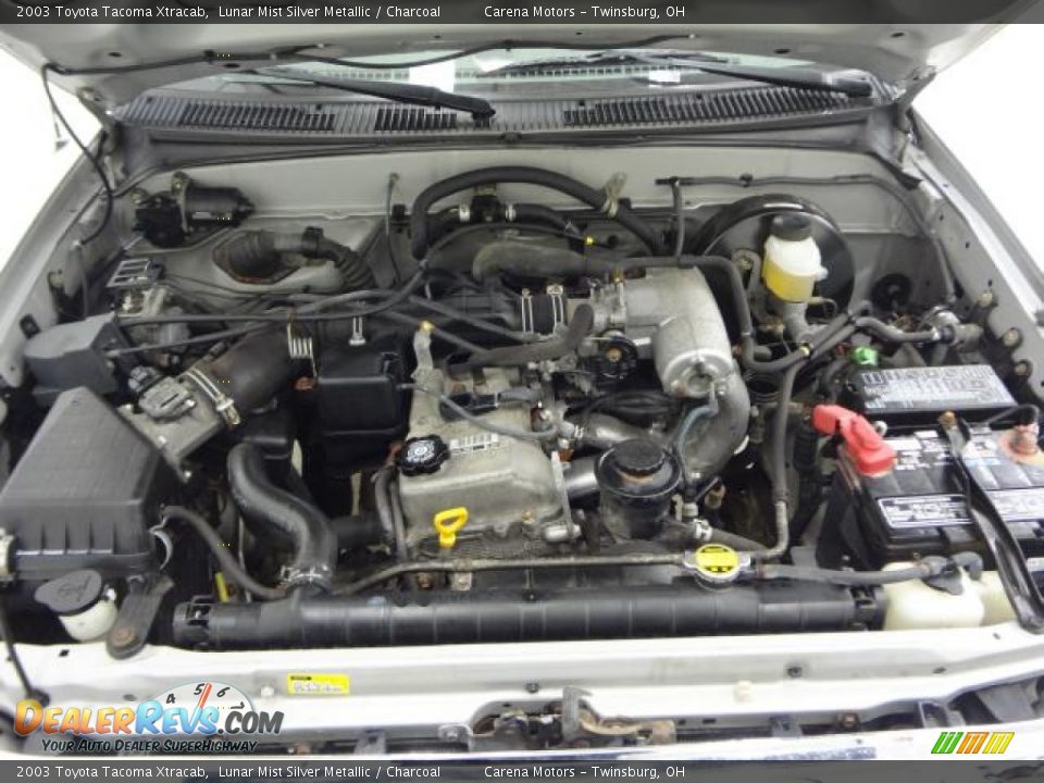 2003 Toyota Tacoma Xtracab Lunar Mist Silver Metallic / Charcoal Photo #15