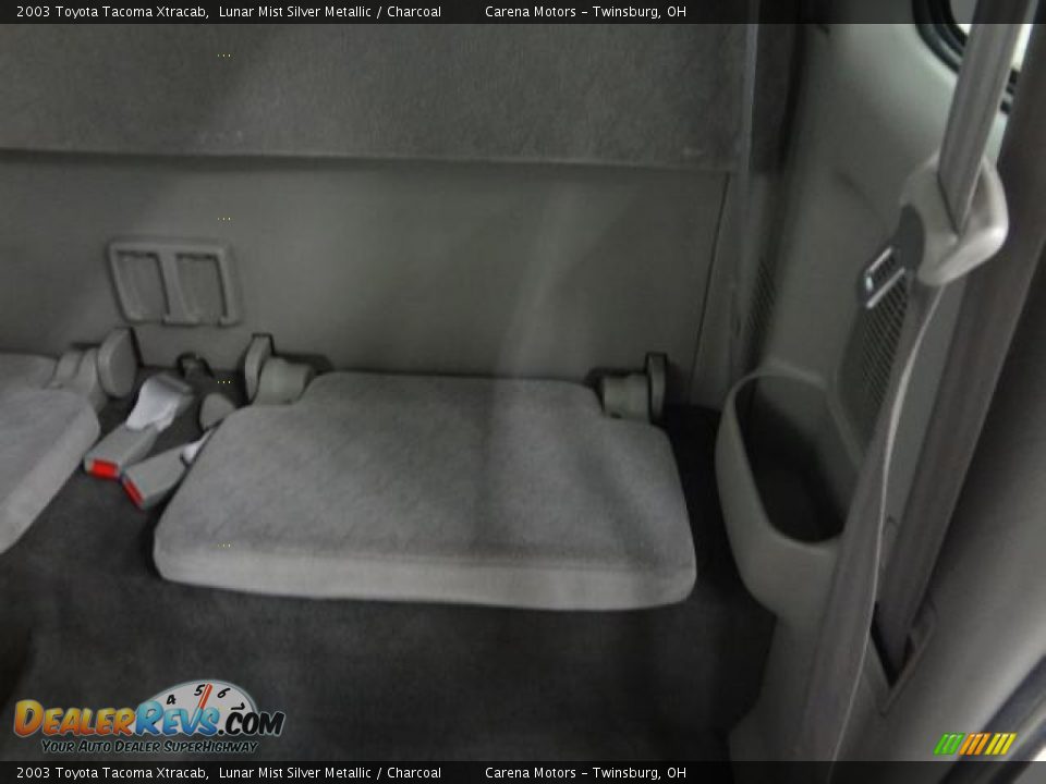 2003 Toyota Tacoma Xtracab Lunar Mist Silver Metallic / Charcoal Photo #21