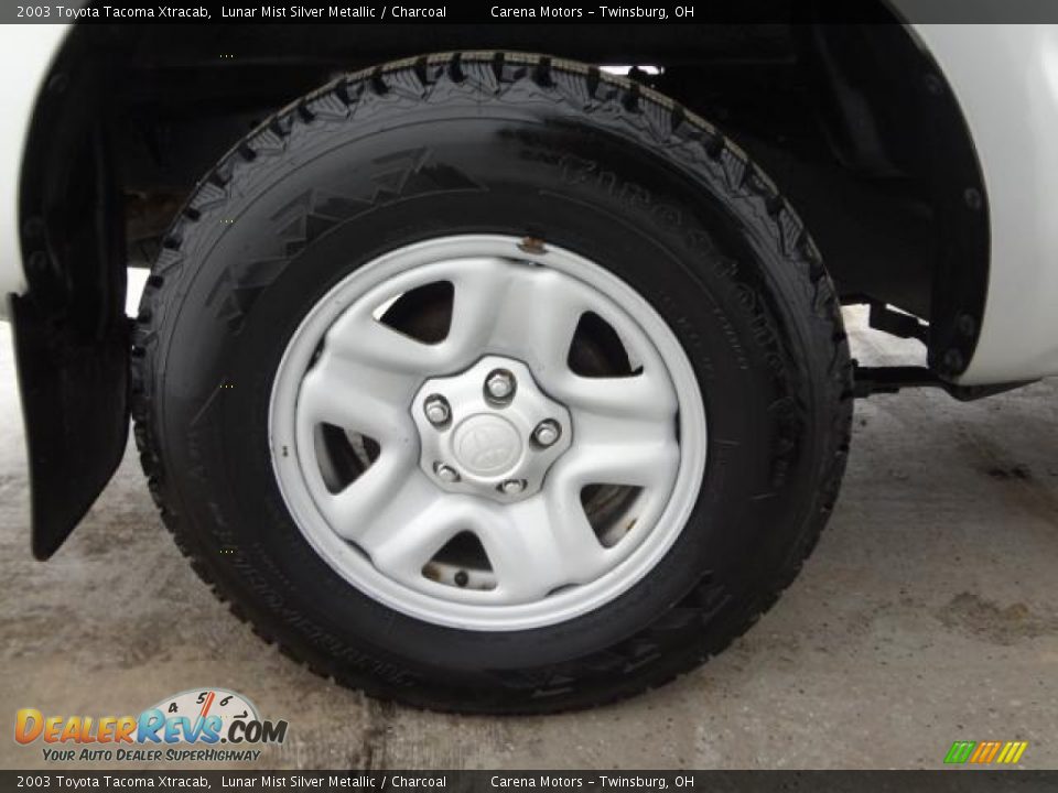 2003 Toyota Tacoma Xtracab Lunar Mist Silver Metallic / Charcoal Photo #25