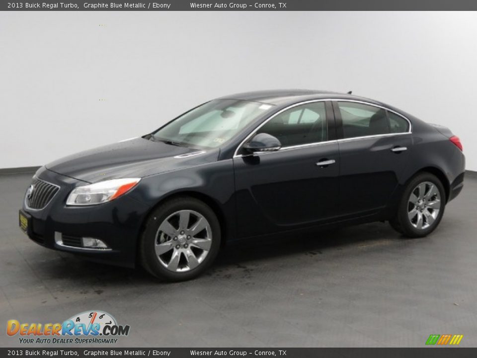 Front 3/4 View of 2013 Buick Regal Turbo Photo #1