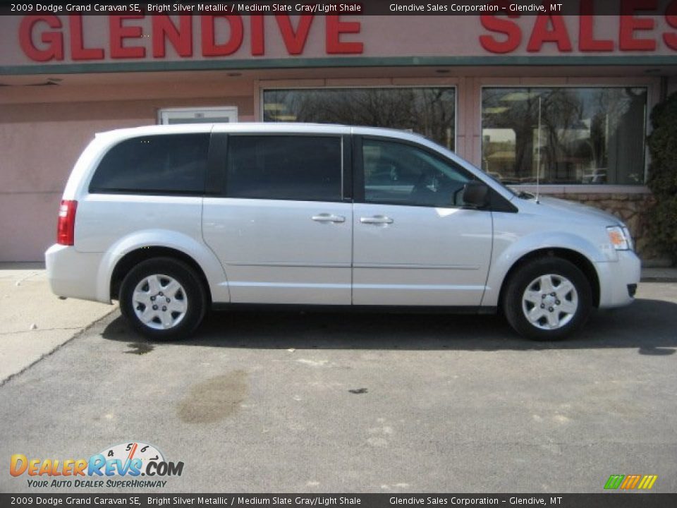 2009 Dodge Grand Caravan SE Bright Silver Metallic / Medium Slate Gray/Light Shale Photo #3