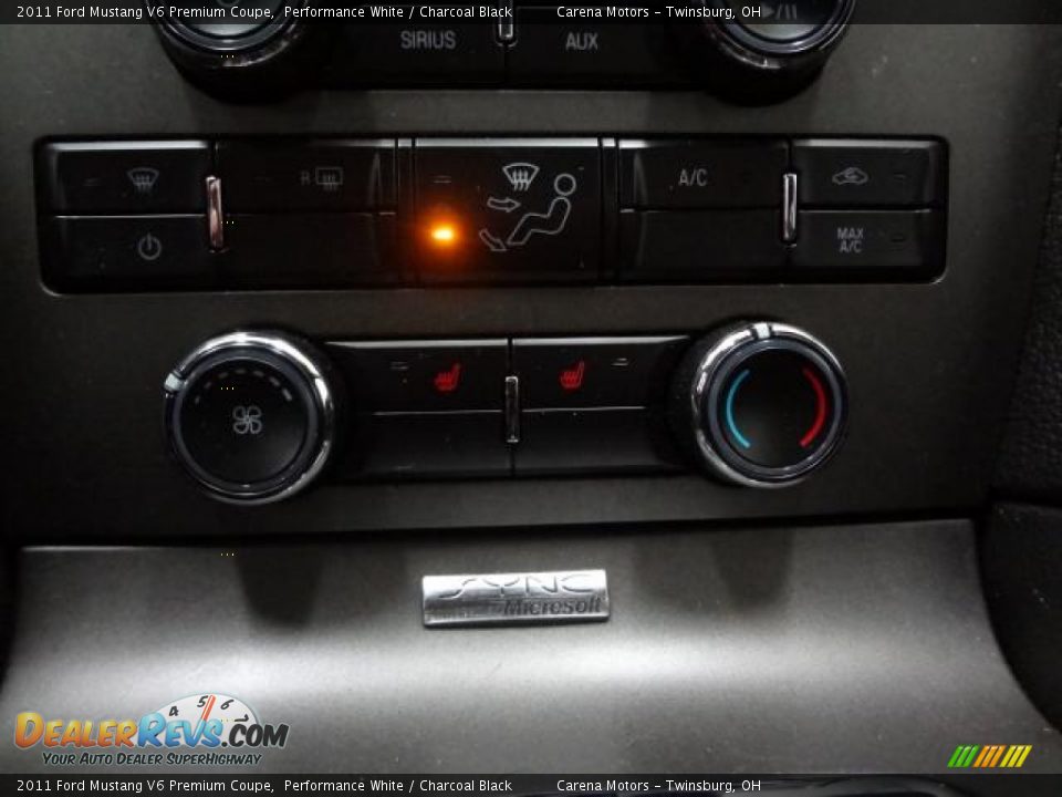2011 Ford Mustang V6 Premium Coupe Performance White / Charcoal Black Photo #21