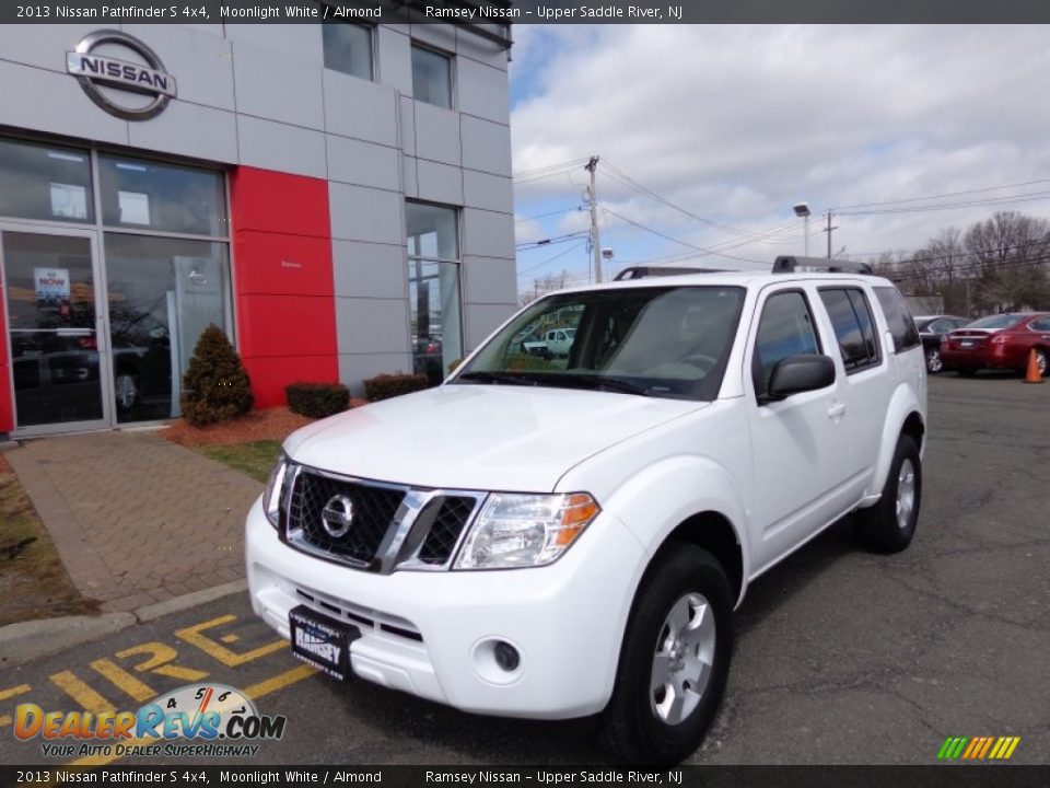 2013 Nissan Pathfinder S 4x4 Moonlight White / Almond Photo #1