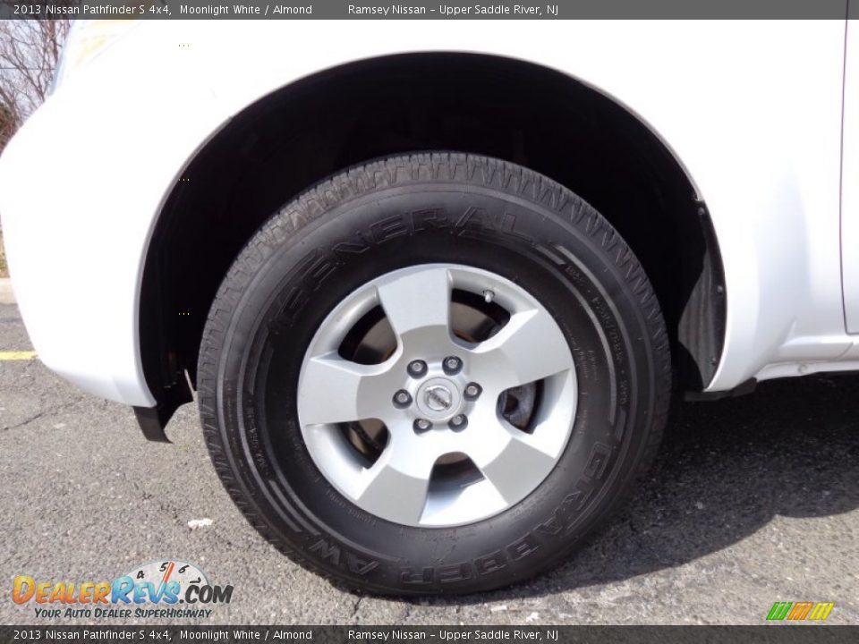 2013 Nissan Pathfinder S 4x4 Moonlight White / Almond Photo #6