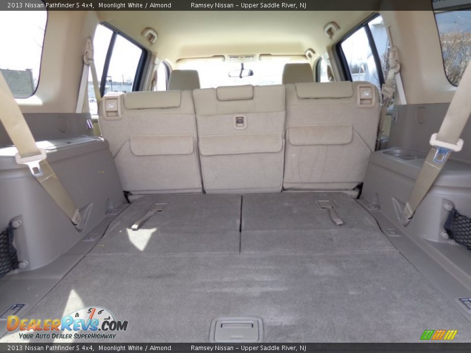 2013 Nissan Pathfinder S 4x4 Moonlight White / Almond Photo #11