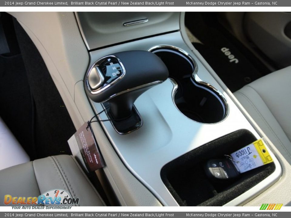 2014 Jeep Grand Cherokee Limited Shifter Photo #10