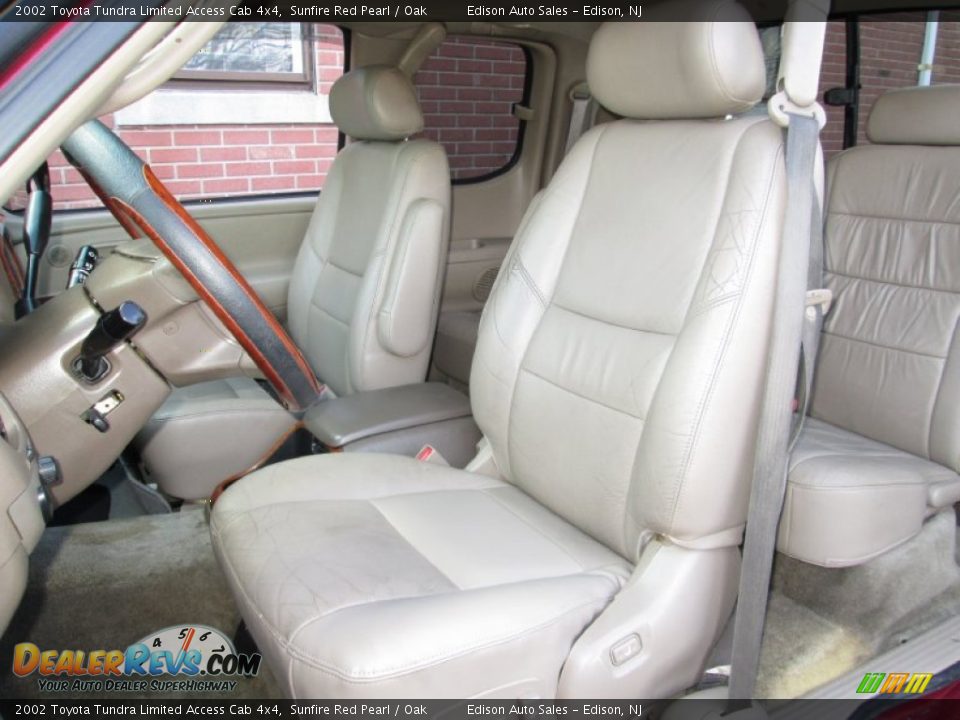 Front Seat of 2002 Toyota Tundra Limited Access Cab 4x4 Photo #15