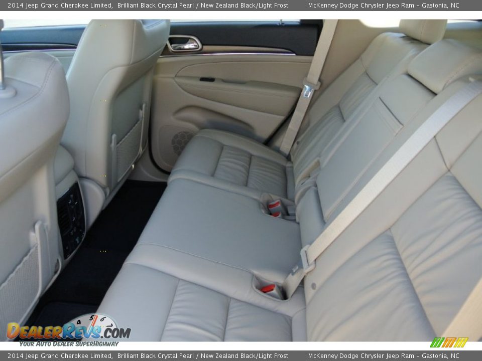 Rear Seat of 2014 Jeep Grand Cherokee Limited Photo #16