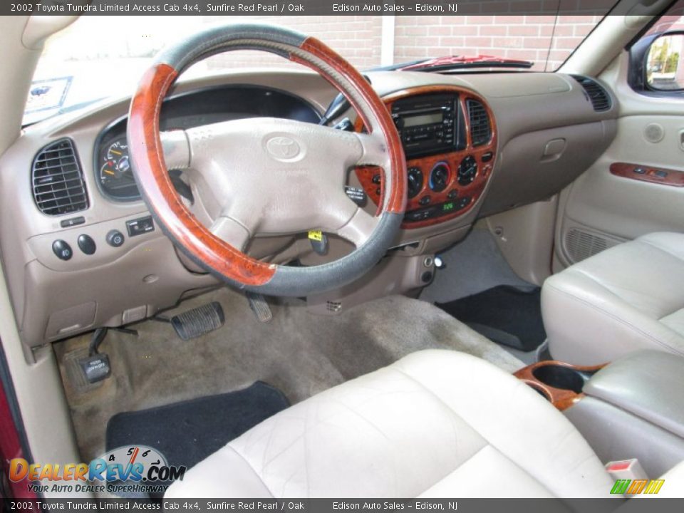Dashboard of 2002 Toyota Tundra Limited Access Cab 4x4 Photo #17