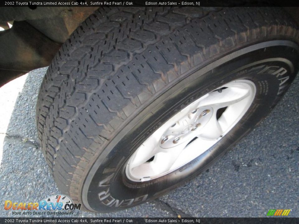 2002 Toyota Tundra Limited Access Cab 4x4 Sunfire Red Pearl / Oak Photo #29