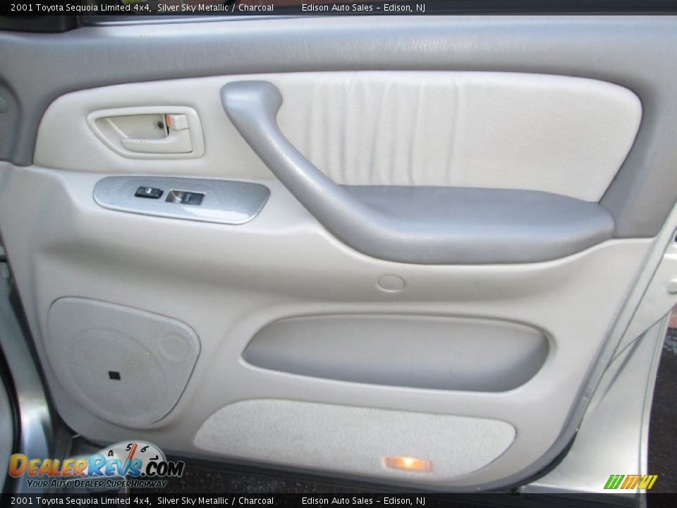 2001 Toyota Sequoia Limited 4x4 Silver Sky Metallic / Charcoal Photo #29