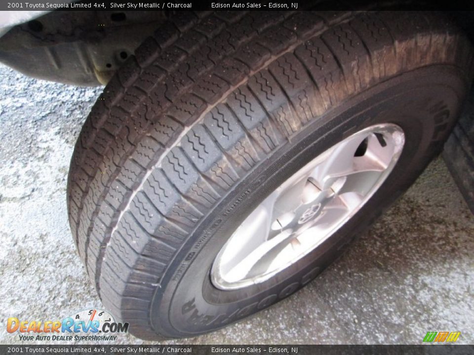 2001 Toyota Sequoia Limited 4x4 Silver Sky Metallic / Charcoal Photo #31