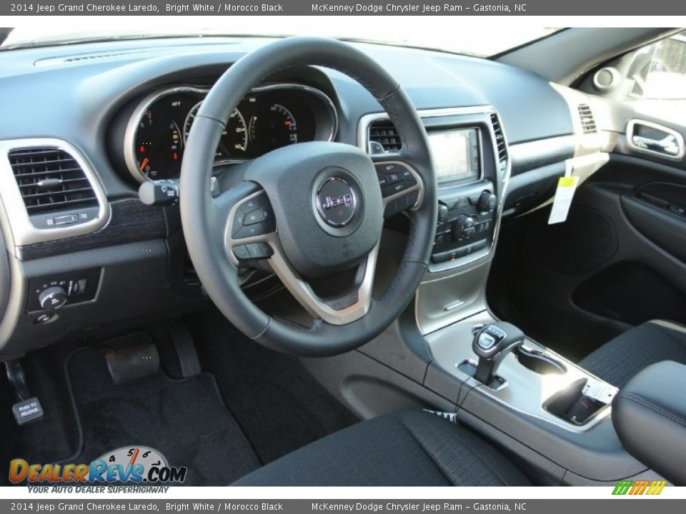 Morocco Black Interior - 2014 Jeep Grand Cherokee Laredo Photo #22