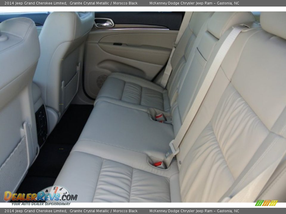 Rear Seat of 2014 Jeep Grand Cherokee Limited Photo #18