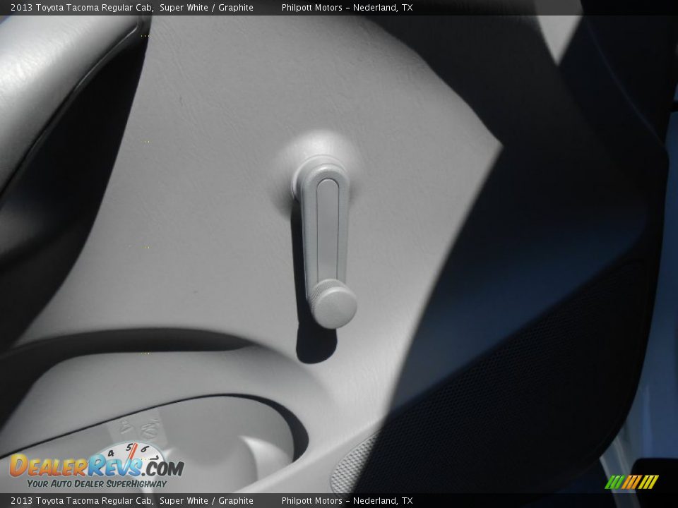 2013 Toyota Tacoma Regular Cab Super White / Graphite Photo #18
