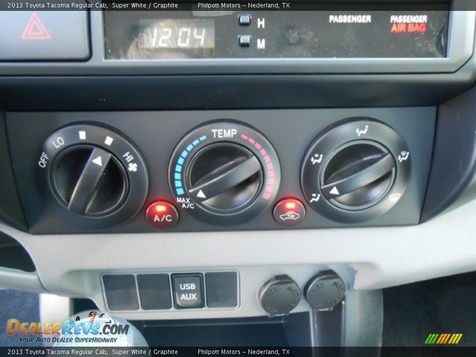 2013 Toyota Tacoma Regular Cab Super White / Graphite Photo #23