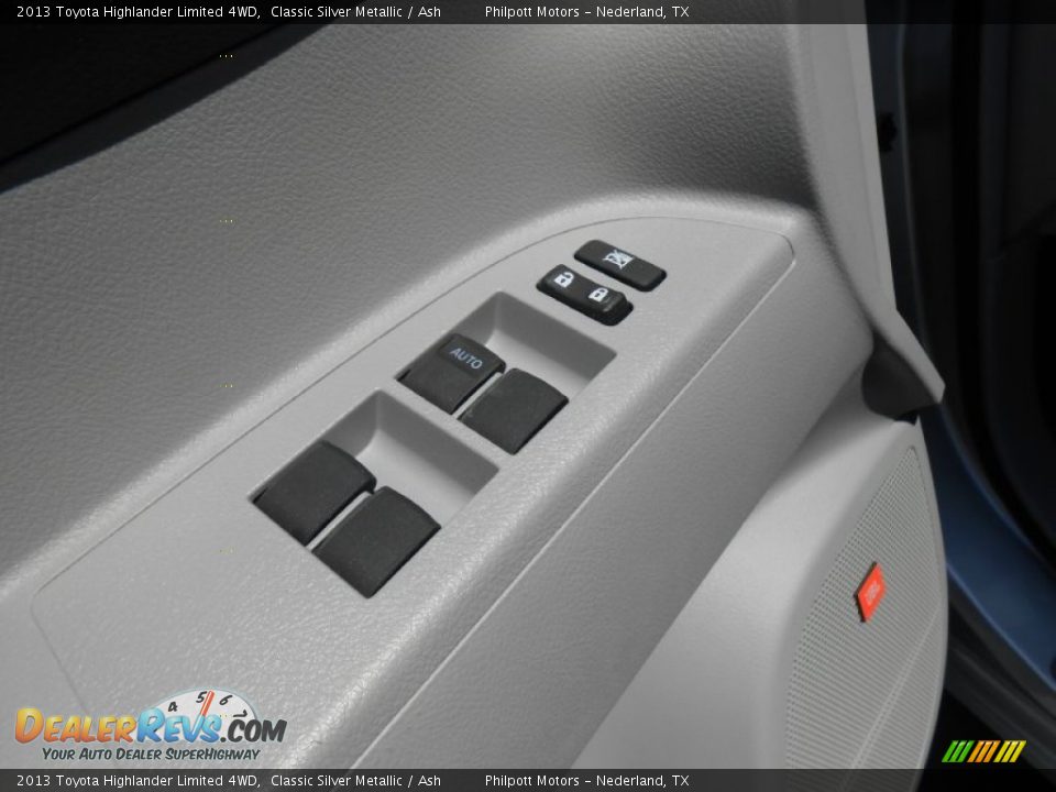 2013 Toyota Highlander Limited 4WD Classic Silver Metallic / Ash Photo #24