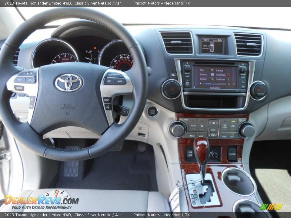 2013 Toyota Highlander Limited 4WD Classic Silver Metallic / Ash Photo #28