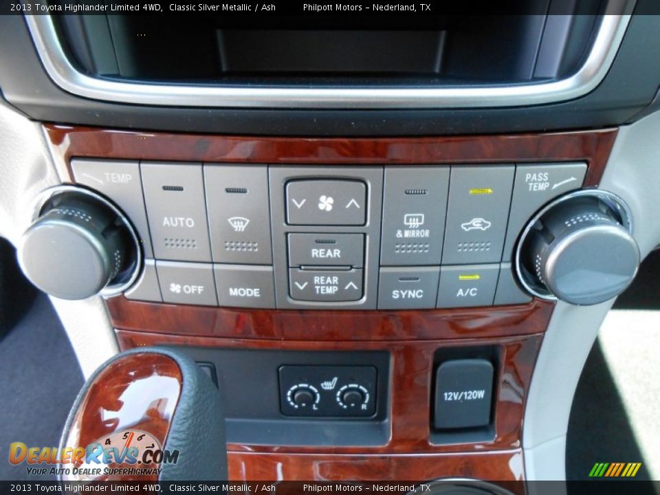 2013 Toyota Highlander Limited 4WD Classic Silver Metallic / Ash Photo #32