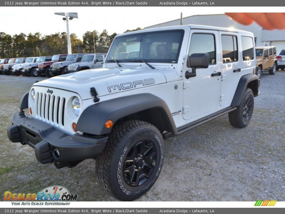 Front 3/4 View of 2013 Jeep Wrangler Unlimited Moab Edition 4x4 Photo #1