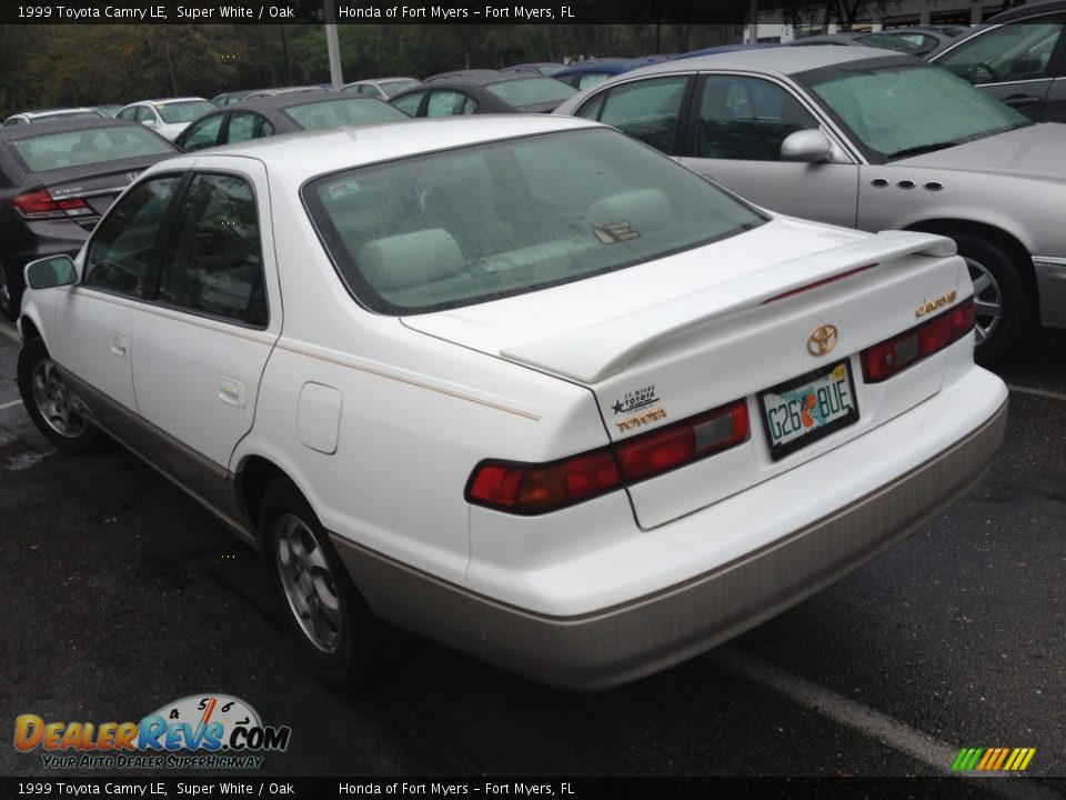 1999 Toyota Camry LE Super White / Oak Photo #3