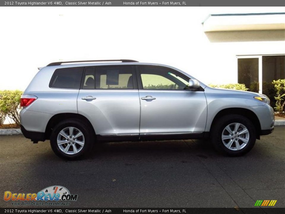 2012 Toyota Highlander V6 4WD Classic Silver Metallic / Ash Photo #2