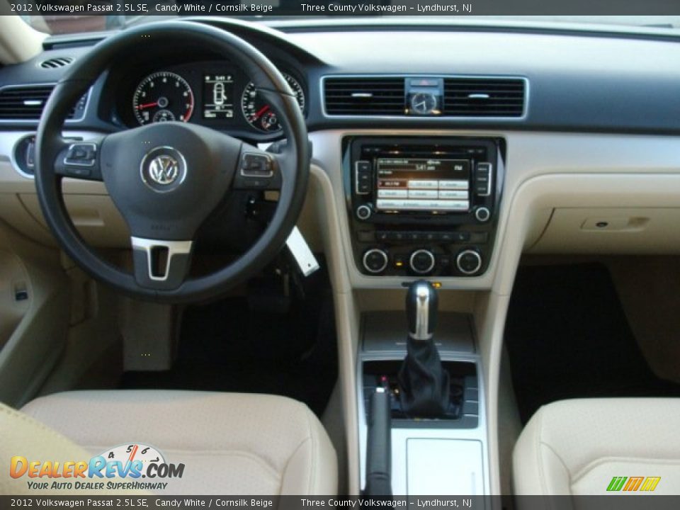 2012 Volkswagen Passat 2.5L SE Candy White / Cornsilk Beige Photo #8