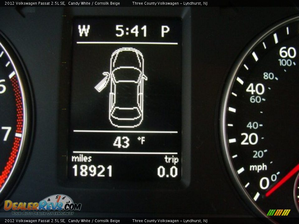 2012 Volkswagen Passat 2.5L SE Candy White / Cornsilk Beige Photo #9