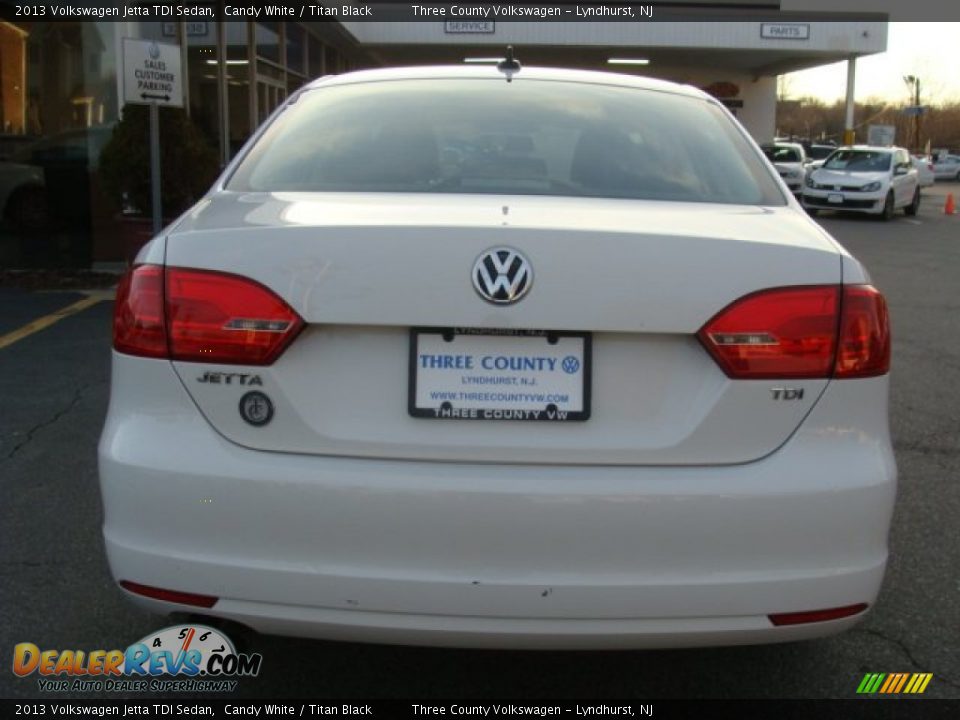 2013 Volkswagen Jetta TDI Sedan Candy White / Titan Black Photo #5