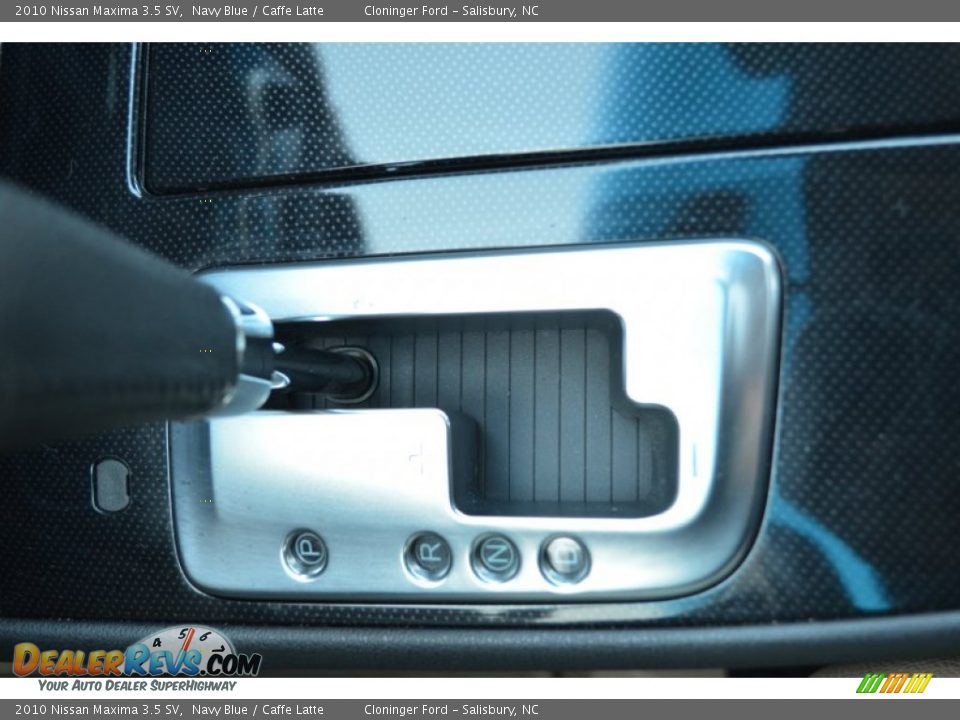 2010 Nissan Maxima 3.5 SV Shifter Photo #32