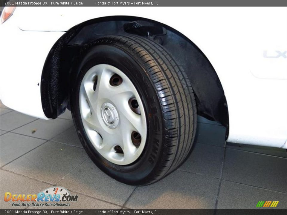 2001 Mazda Protege DX Pure White / Beige Photo #25