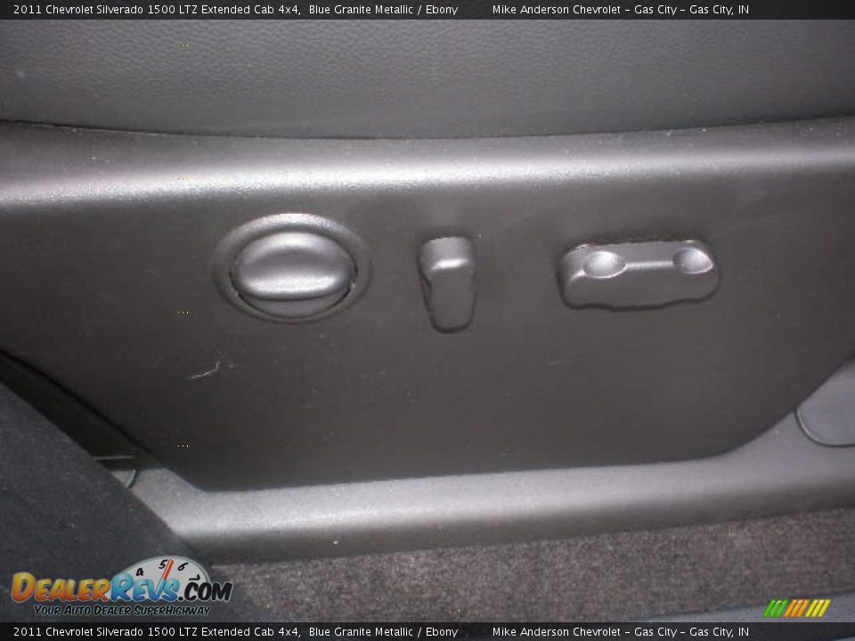2011 Chevrolet Silverado 1500 LTZ Extended Cab 4x4 Blue Granite Metallic / Ebony Photo #6