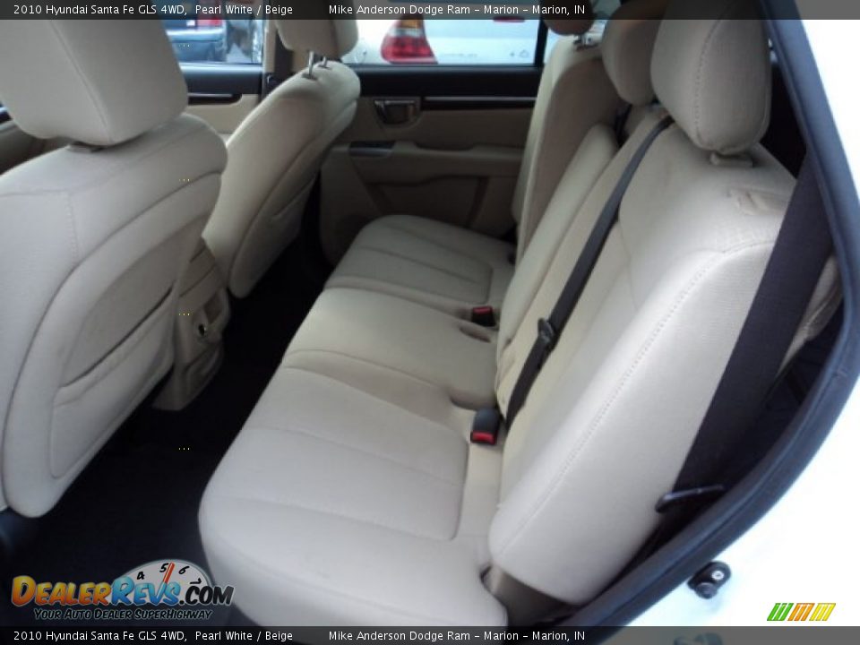 2010 Hyundai Santa Fe GLS 4WD Pearl White / Beige Photo #8