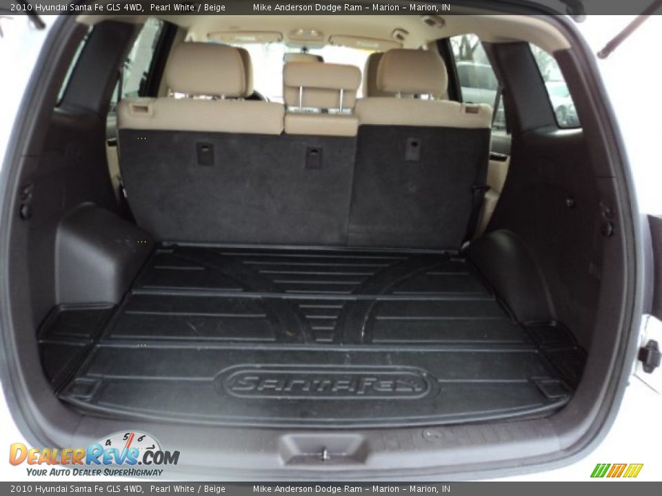 2010 Hyundai Santa Fe GLS 4WD Pearl White / Beige Photo #9