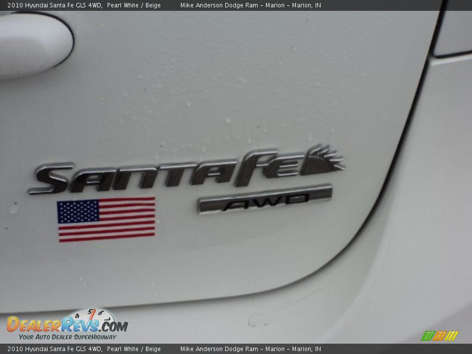 2010 Hyundai Santa Fe GLS 4WD Pearl White / Beige Photo #10
