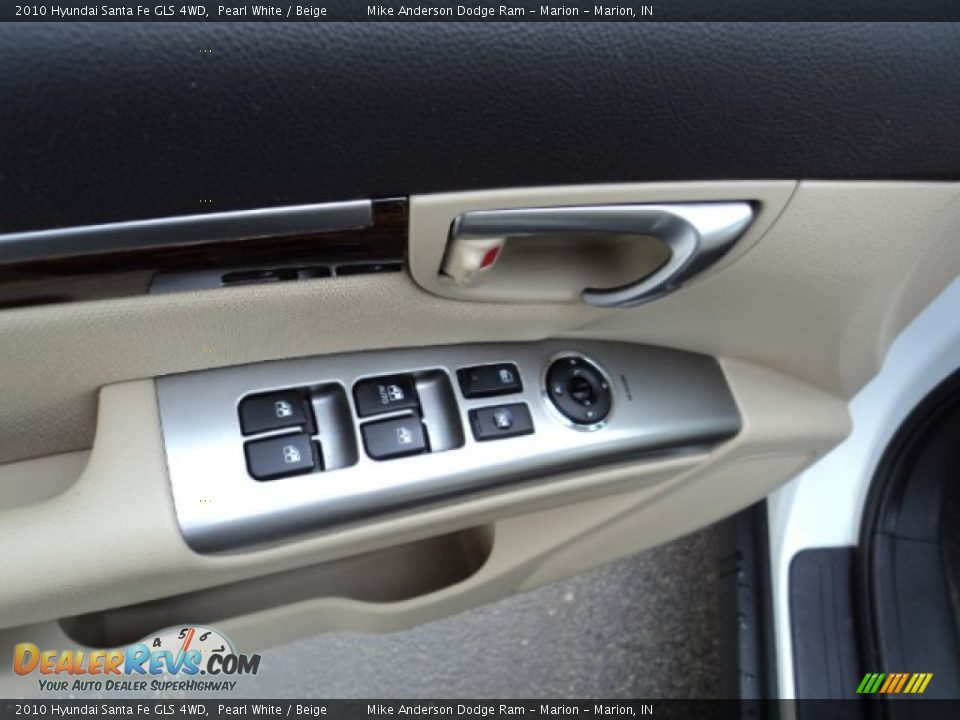 2010 Hyundai Santa Fe GLS 4WD Pearl White / Beige Photo #12