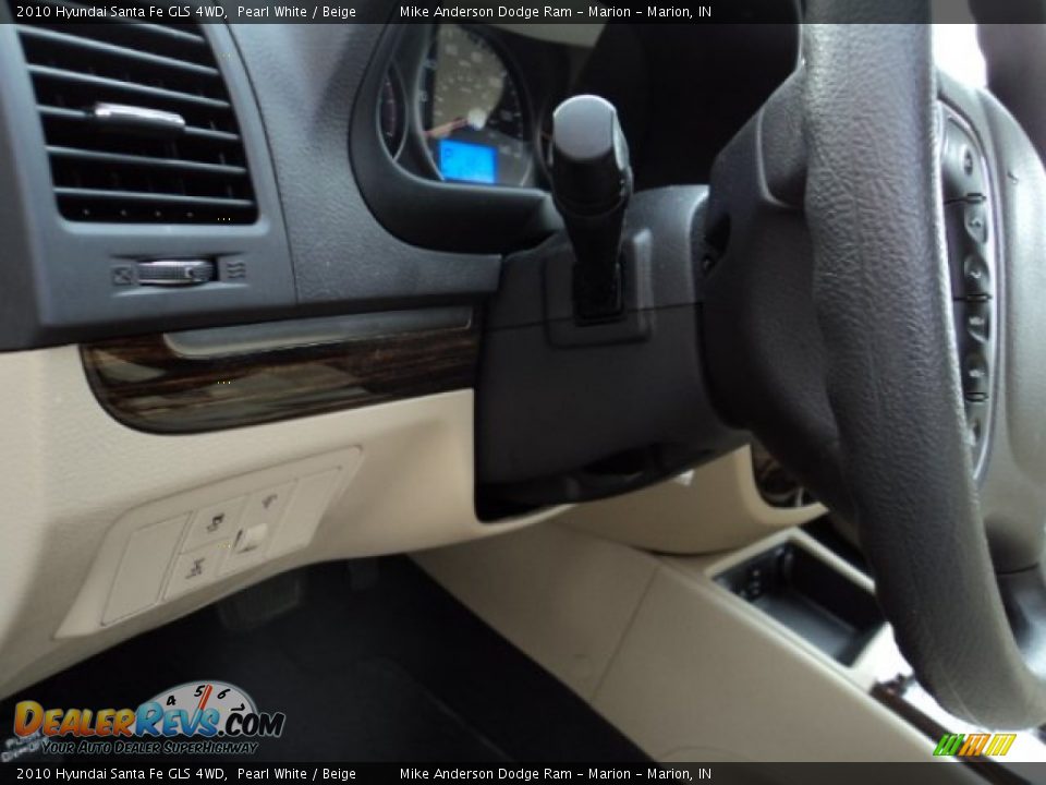 2010 Hyundai Santa Fe GLS 4WD Pearl White / Beige Photo #13