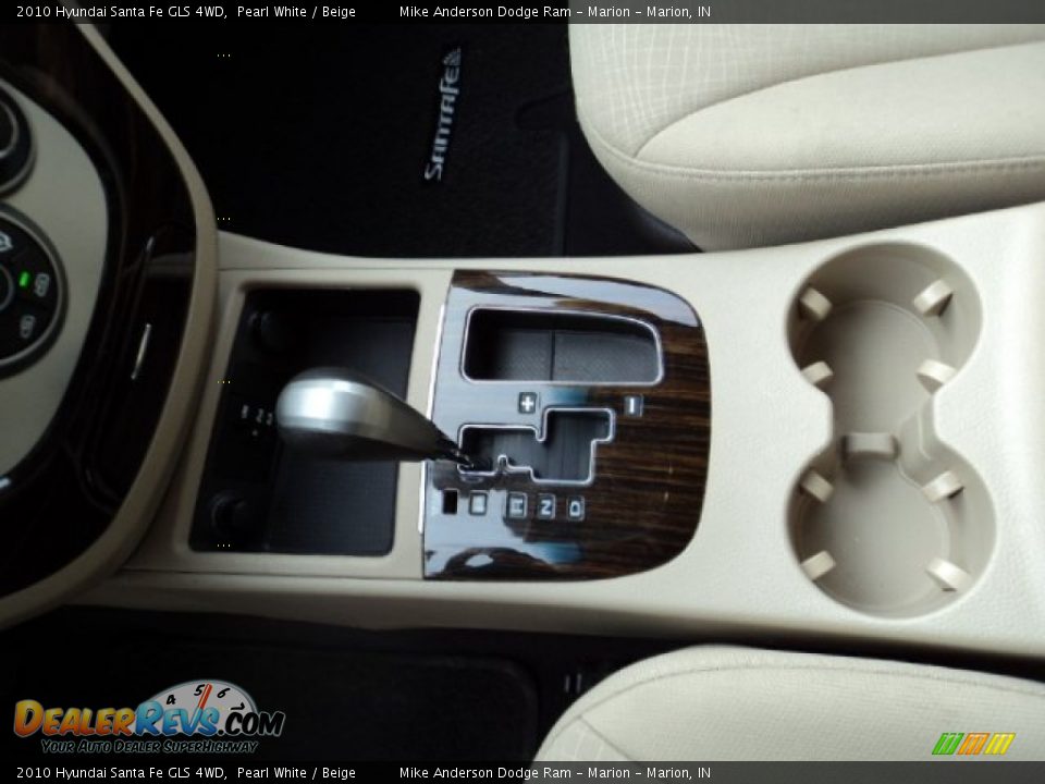 2010 Hyundai Santa Fe GLS 4WD Pearl White / Beige Photo #15