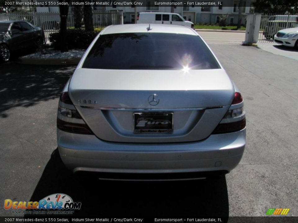 2007 Mercedes-Benz S 550 Sedan Iridium Silver Metallic / Grey/Dark Grey Photo #16