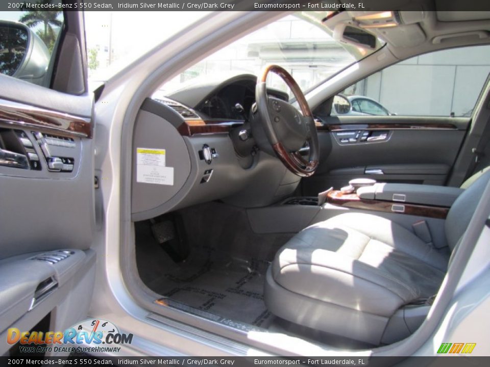 2007 Mercedes-Benz S 550 Sedan Iridium Silver Metallic / Grey/Dark Grey Photo #29